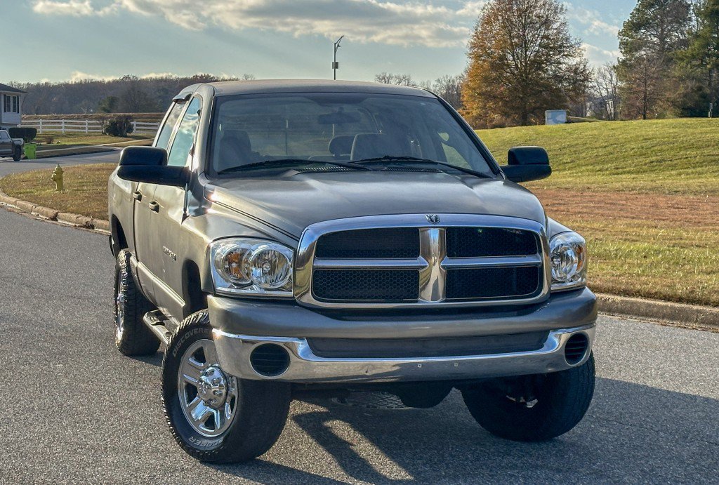 Used 2006 Dodge Ram 2500 Truck SLT w/ Trailer Tow Group AWD/4WD image 8