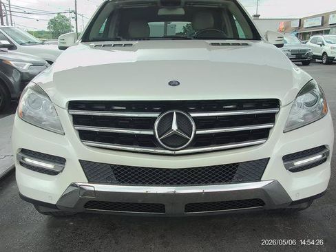 Used 2012 Mercedes-Benz ML 350 4MATIC w/ Premium 2 Pkg image 2