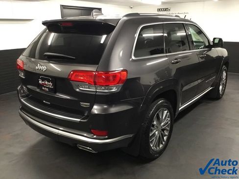 Used 2017 Jeep Grand Cherokee Summit w/ Platinum Series Group AWD/4WD image 11