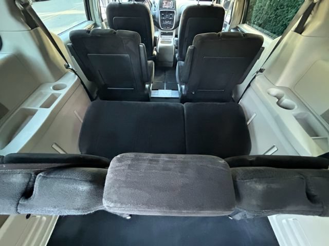 Used 2013 Dodge Grand Caravan Crew w/ Safety Sphere Group FWD image 31