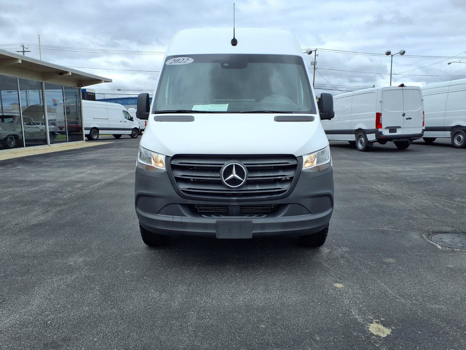 Used 2022 Mercedes-Benz Sprinter 2500 image 4