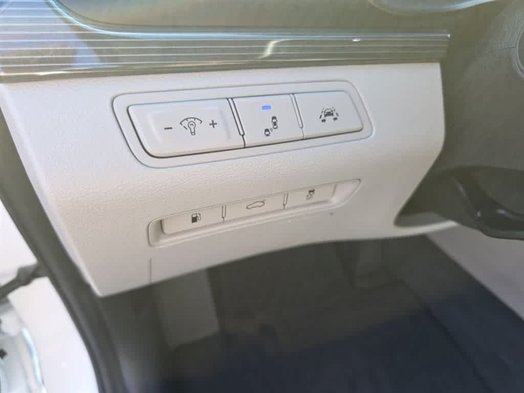 Used 2018 Hyundai Sonata Limited FWD image 13