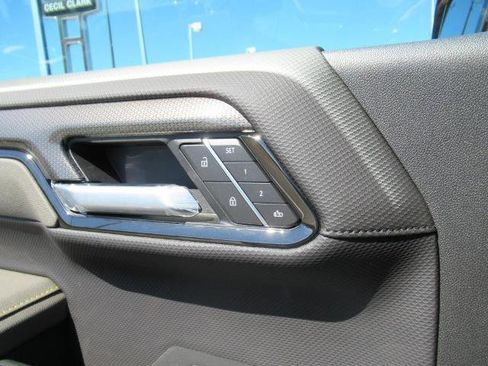 New 2025 Chevrolet Silverado 1500 ZR2 w/ ZR2 Bison Edition image 33