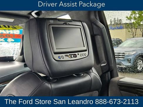 Used 2018 Cadillac Escalade ESV Platinum RWD image 23