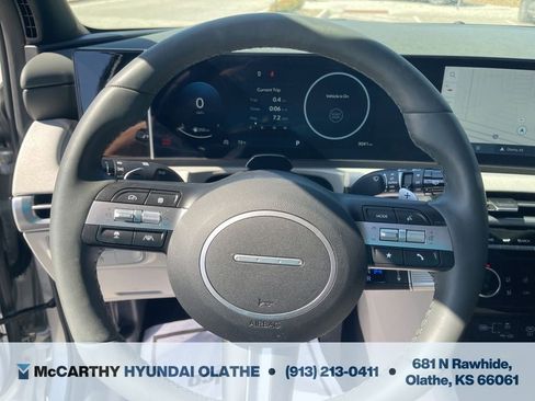 Certified 2025 Hyundai Tucson Limited FWD image 6