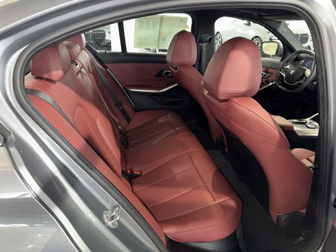 Certified 2025 BMW 330i Sedan image 12