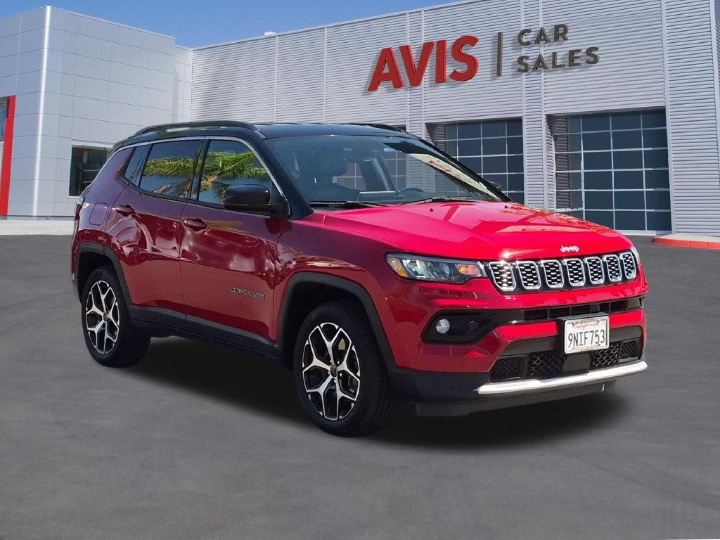 Used 2025 Jeep Compass Limited AWD/4WD image 3