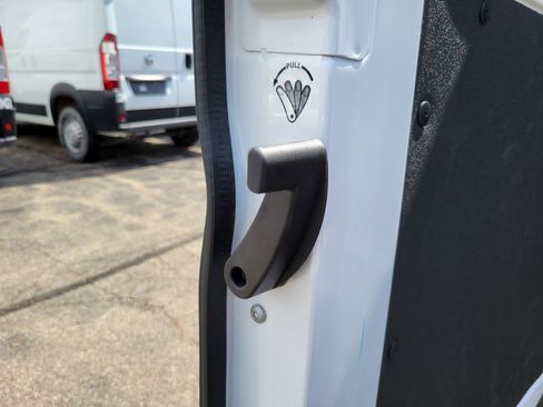Used 2025 RAM ProMaster 3500 FWD image 17