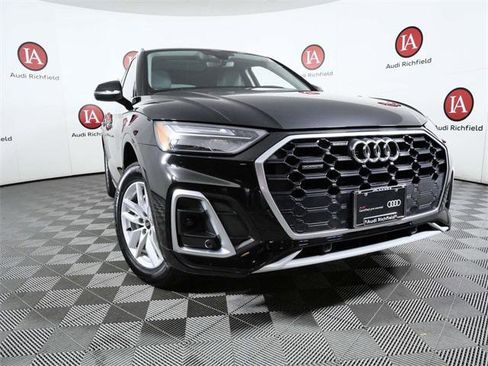 Used 2022 Audi Q5 2.0T Premium image 2