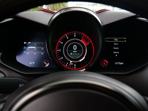 Used 2019 Aston Martin DBS Superleggera image 6