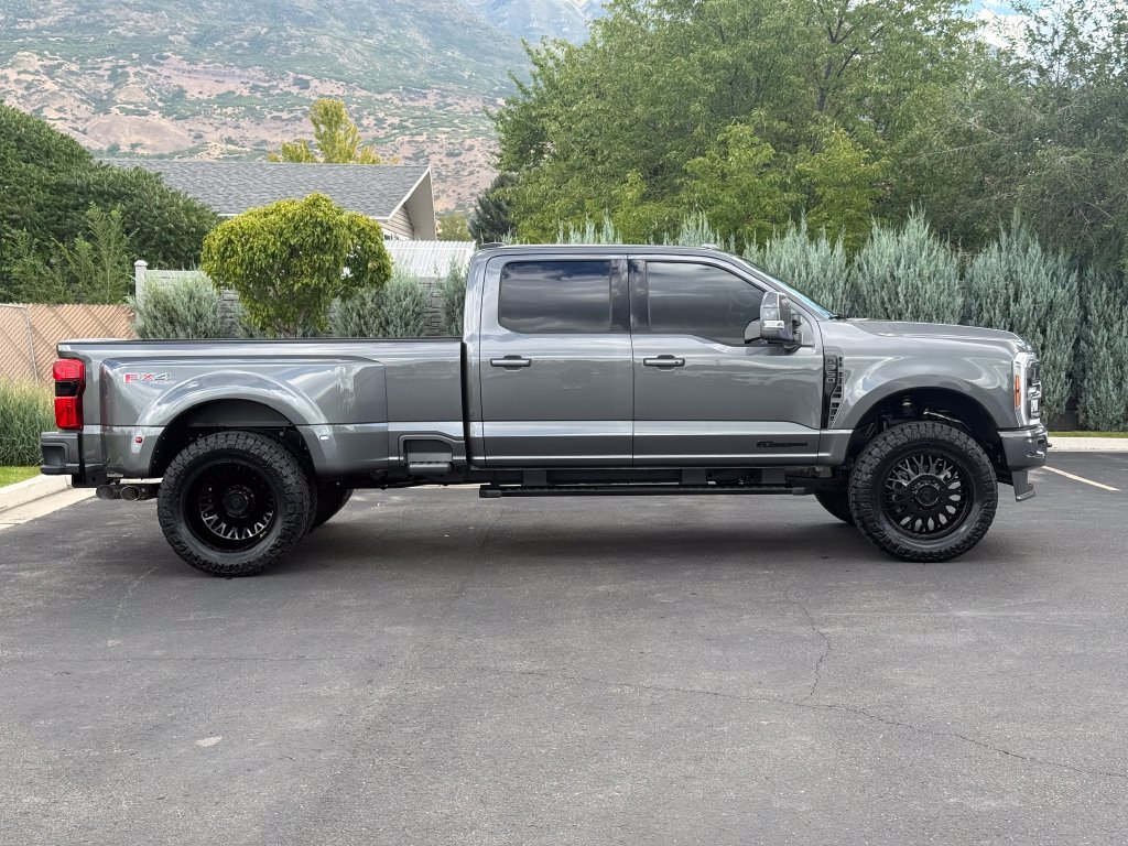 Used 2026 Ford F350 Lariat AWD/4WD image 9