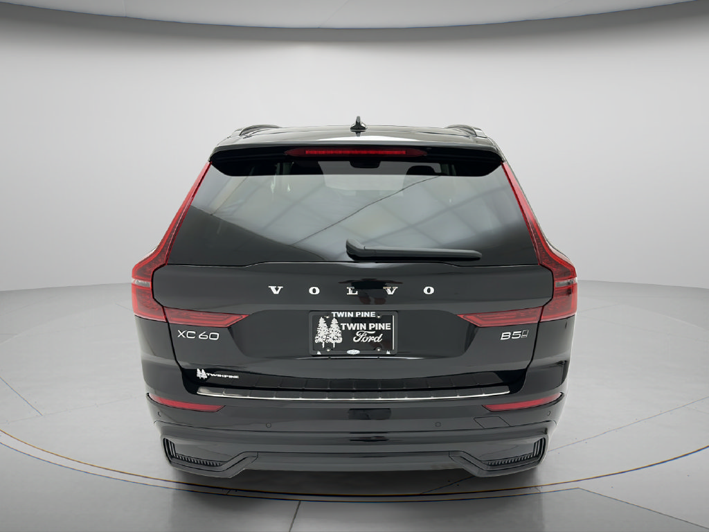 Used 2026 Volvo XC60 B5 Plus AWD/4WD image 7