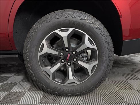 New 2026 GMC Yukon AT4 Ultimate w/ LPO, Floor Liner Package AWD/4WD image 21