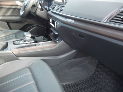 Certified 2023 Audi Q5 2.0T Premium Plus w/ Premium Plus Package image 32