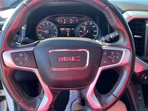 Used 2018 GMC Acadia SLE AWD/4WD image 14
