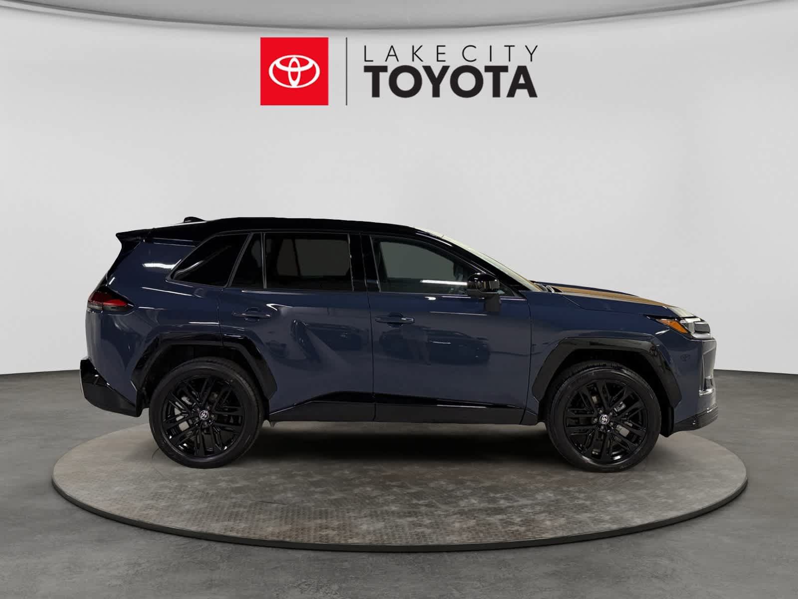 Used 2026 Toyota RAV4 XSE w/ Panoramic Sun Roof Package AWD/4WD image 11