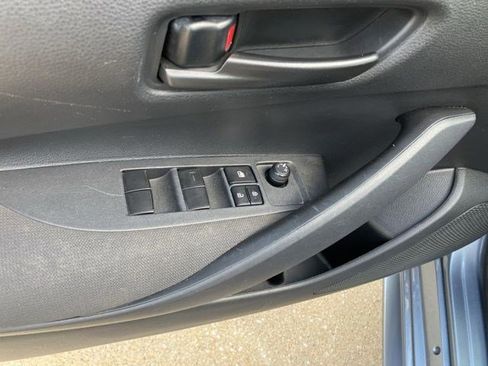 Used 2024 Toyota Corolla LE FWD image 11