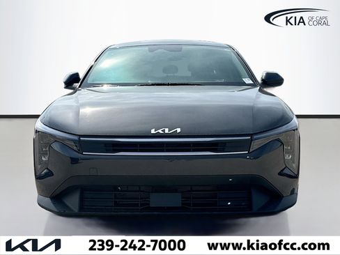 New 2025 Kia K4 LXS image 8