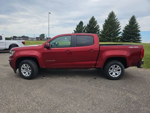 Used 2021 Chevrolet Colorado LT w/ LT Convenience Package AWD/4WD image 2