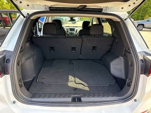 Used 2023 Chevrolet Equinox LT image 19