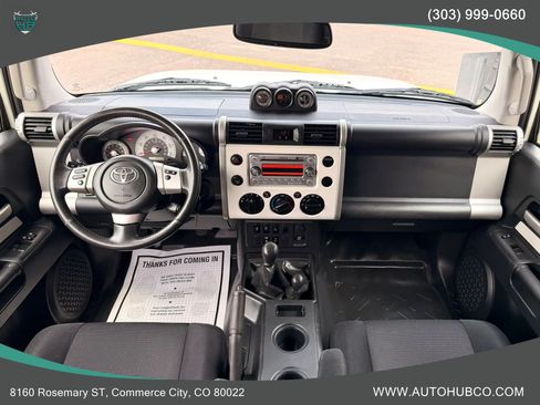 Used 2013 Toyota FJ Cruiser 4WD w/ Upgrade Pkg image 13