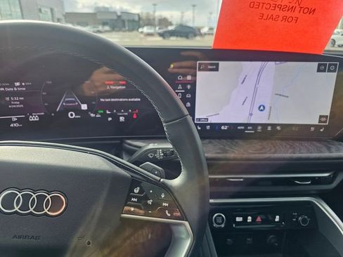Used 2025 Audi Q5 Premium Plus w/ Premium Plus AWD/4WD image 14