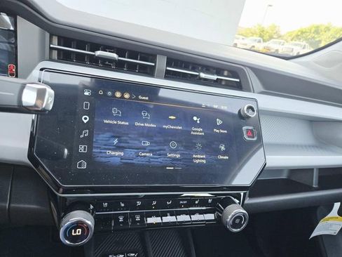 New 2027 Chevrolet Bolt RS w/ Technology Package FWD image 18