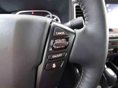 Used 2024 Nissan Frontier SV w/ SV Convenience Package image 33