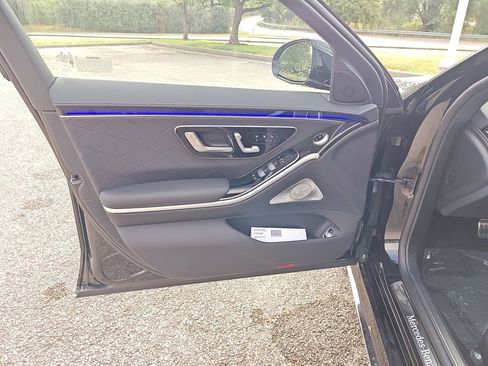 New 2026 Mercedes-Benz S 580 4MATIC Sedan image 10