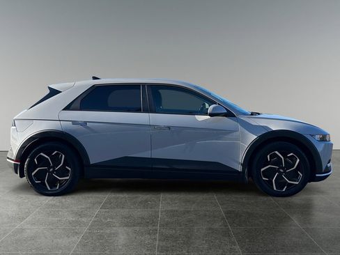 Used 2024 Hyundai Ioniq 5 SEL image 8