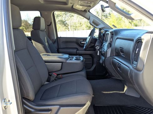 Used 2020 Chevrolet Silverado 1500 Custom w/ Custom Value Package image 28