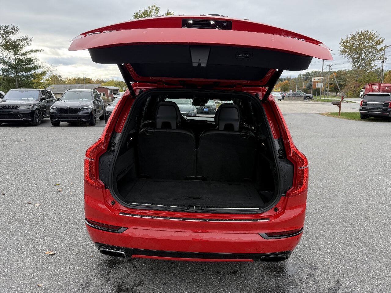 Used 2018 Volvo XC90 T6 R-Design w/ Convenience Package AWD/4WD image 16