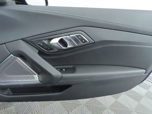 Used 2025 BMW Z4 M40i w/ Premium Package image 31