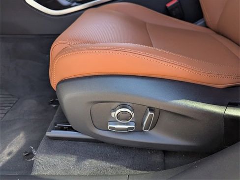 New 2026 Jaguar F-PACE R-Dynamic S image 19