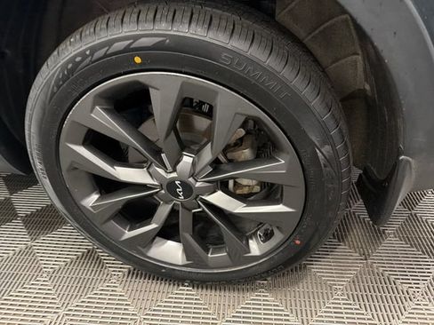 Certified 2023 Kia Sorento X-Line EX AWD/4WD image 36