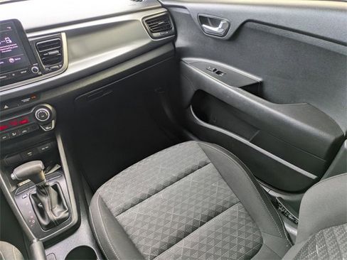 Used 2023 Kia Rio S w/ Technology Package image 18