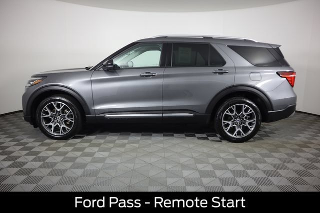 Certified 2025 Ford Explorer Platinum w/ Ultimate Package AWD/4WD image 8