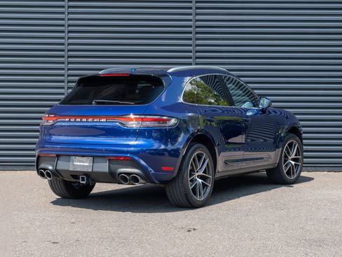Certified 2024 Porsche Macan AWD/4WD image 8