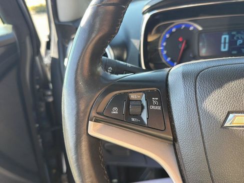 Used 2015 Chevrolet Trax LT w/ LT Sun and Sound Package FWD image 13