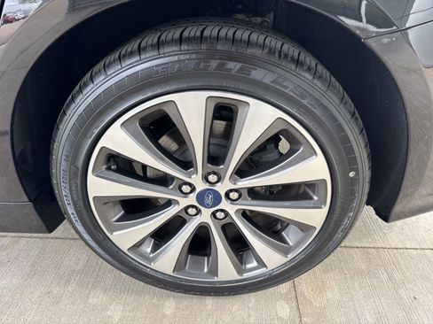 Used 2020 Ford Fusion SE AWD/4WD image 18