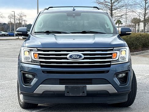 Used 2019 Ford Expedition Max XLT w/ Equipment Group 202A image 2