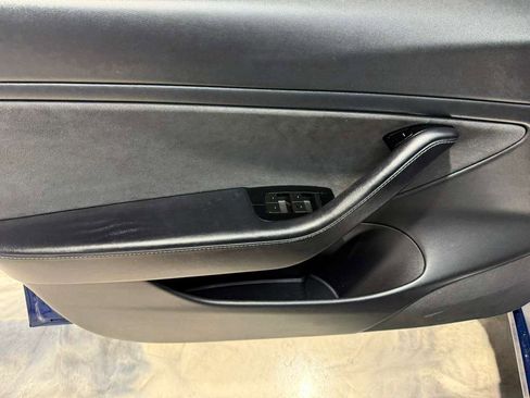 Used 2020 Tesla Model 3 Long Range image 32