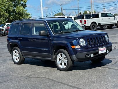 Used 2016 Jeep Patriot Latitude w/ Sun/Sound Group