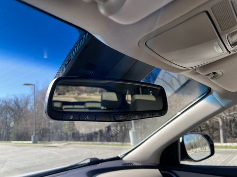 Used 2017 Hyundai Santa Fe SE Ultimate image 26