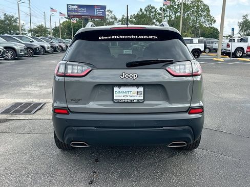 Used 2020 Jeep Cherokee Latitude Lux w/ Comfort/Convenience Group FWD image 6