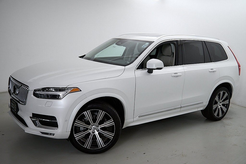 Certified 2024 Volvo XC90 B6 Plus w/ Protection Package Premier AWD/4WD image 3