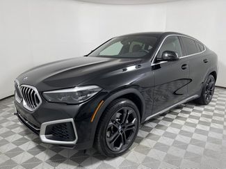 Used 2022 BMW X6 xDrive40i image 1