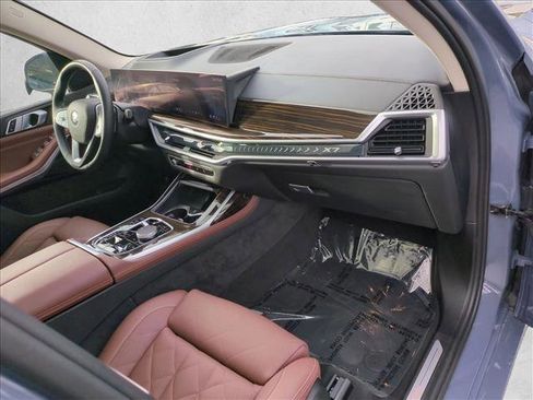 Certified 2024 BMW X7 xDrive40i w/ Parking Assistance Package image 25