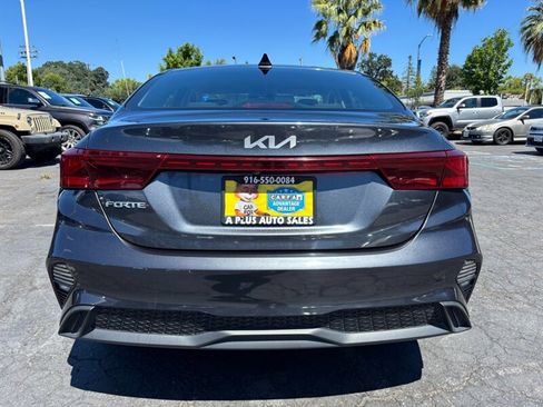 Used 2023 Kia Forte LXS FWD image 5