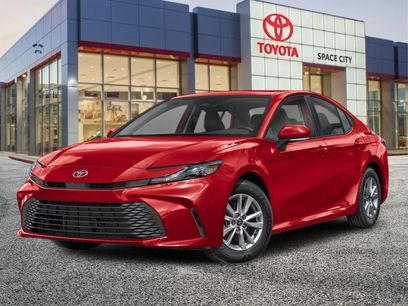 New 2026 Toyota Camry LE w/ Convenience Package
